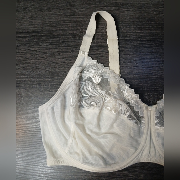 Chantelle Full Coverage Underwire Ivory Lace Bra 42DD - Picture 3 of 16